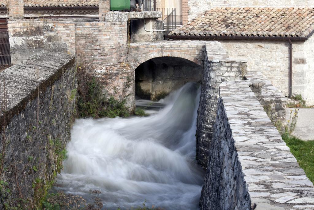 Albergo Diffuso La Piana Dei Mulini Colle d'Anchise Екстериор снимка